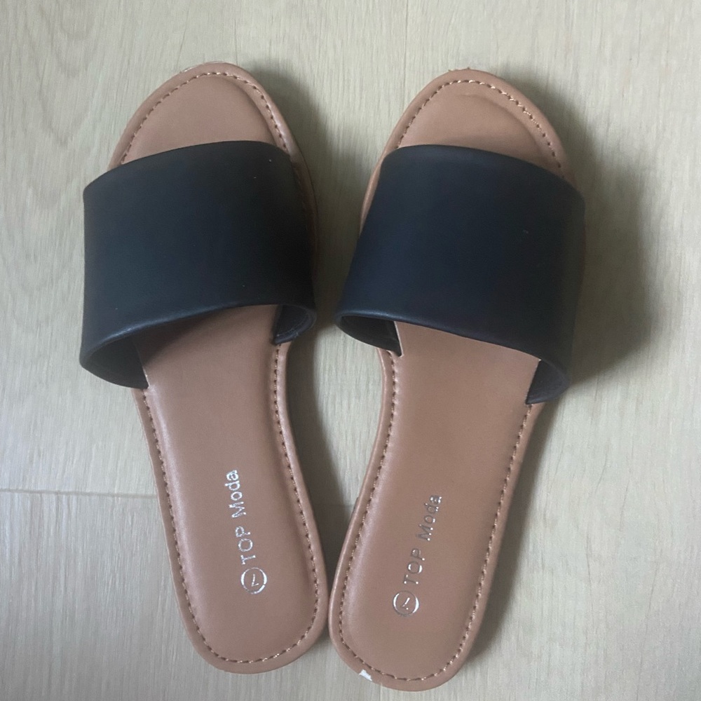 Top Moda Black Slides, size 7
